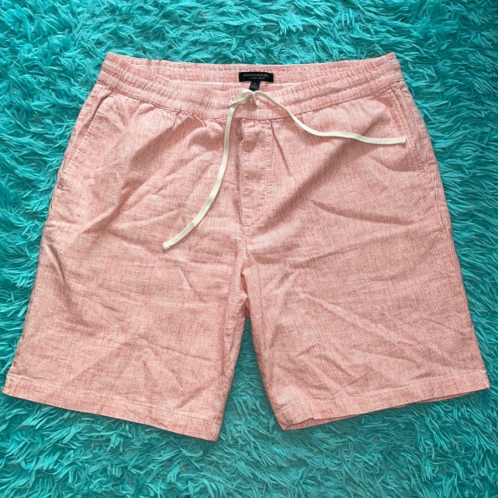 Banana Republic 9” Easy Short